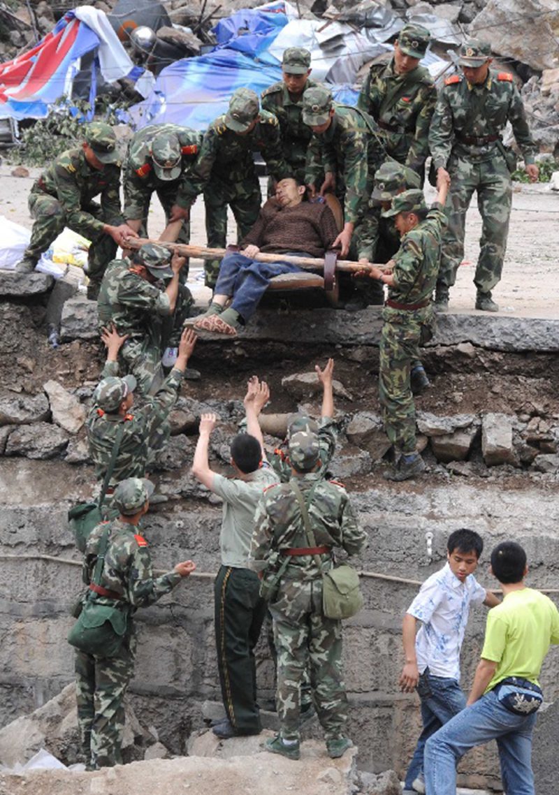 汶川地震十五勇士图片