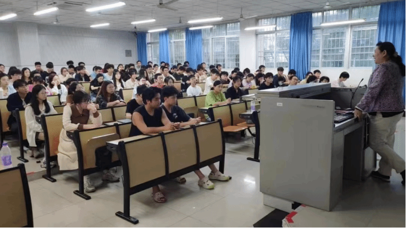 教务处（创新创业学院）举办“创新能力提升与创业实践训练”系列活动